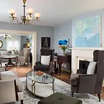 Linden Row Inn