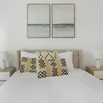Landing Modern Apartment With Amazing Amenities