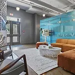 Landing At 2001 East - 2 Bedrooms In Downtown