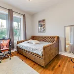 Renovated Richmond Townhome In Church Hill!