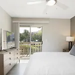 Landing At Vida East - 1 Bedroom In Church Hill