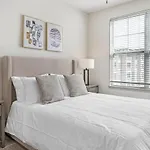 Landing At Vida East - 2 Bedrooms In Church Hill