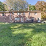 Lakefront Guest Suite Near Richmond