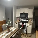 Serene Retreat! 420 Friendly In Designated Area, 3 Minutes To Downtown Richmond