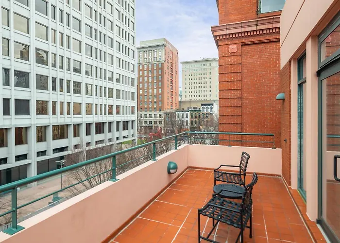 The Berkeley Hotel