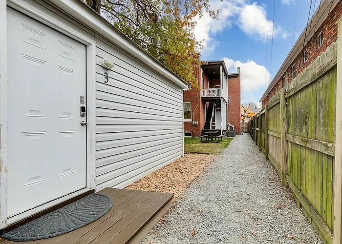 Grand Carytown 5Br Fan Home Fully Fenced