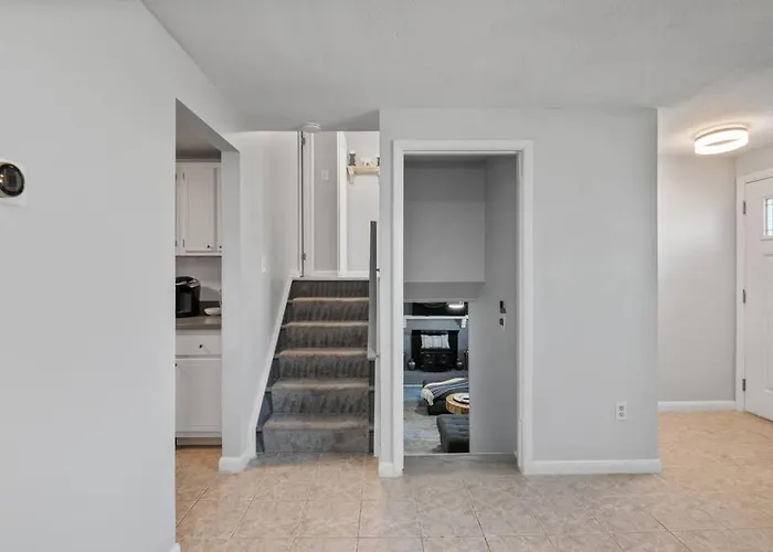 Stylish Haven 11 Minutes From The Richmond Airport