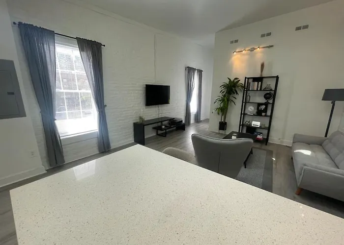Vibe Central - Chic Shockoe 1Br