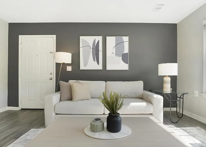 Landing At Vida East - 1 Bedroom In Church Hill