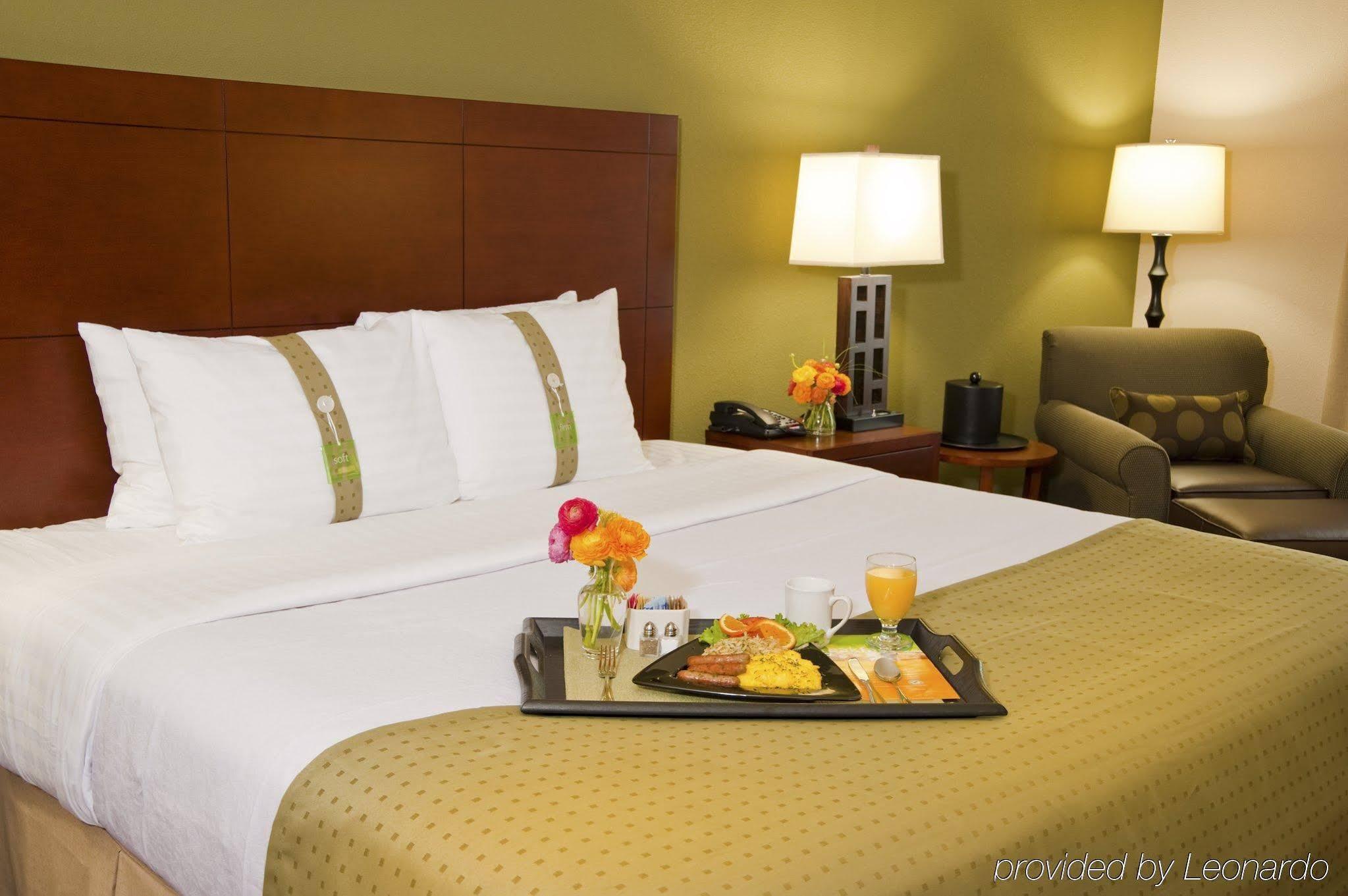 Western Premier Gateway Hotel