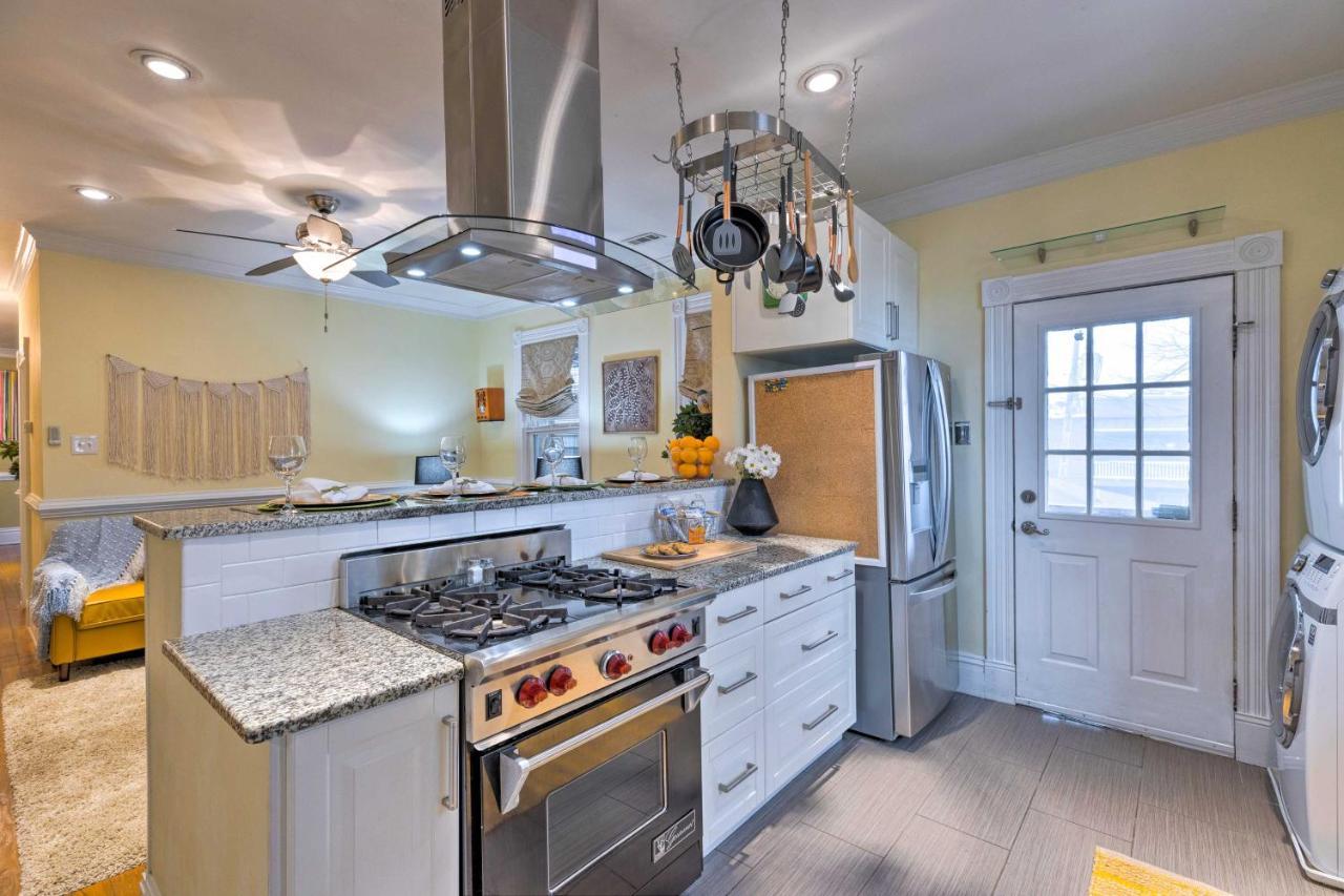 Chic With Private Deck And Patio! * Richmond