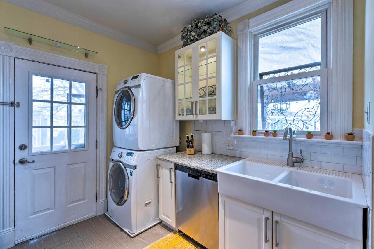 Chic With Private Deck And Patio! * Richmond