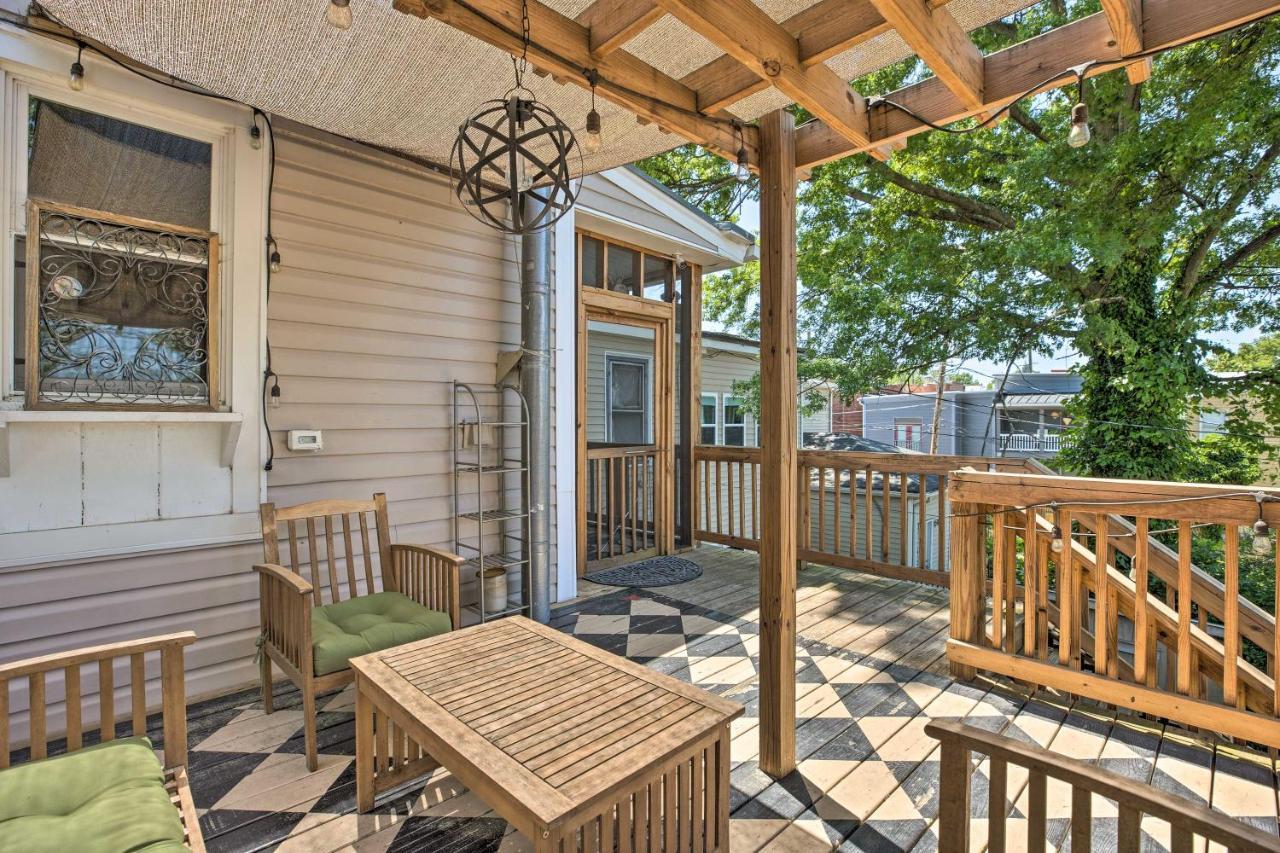 Chic With Private Deck And Patio! Apartment