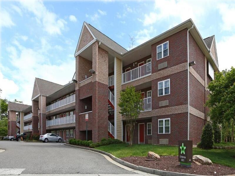 Extended America - - W Broad Street - Glenside - North Hotel Richmond