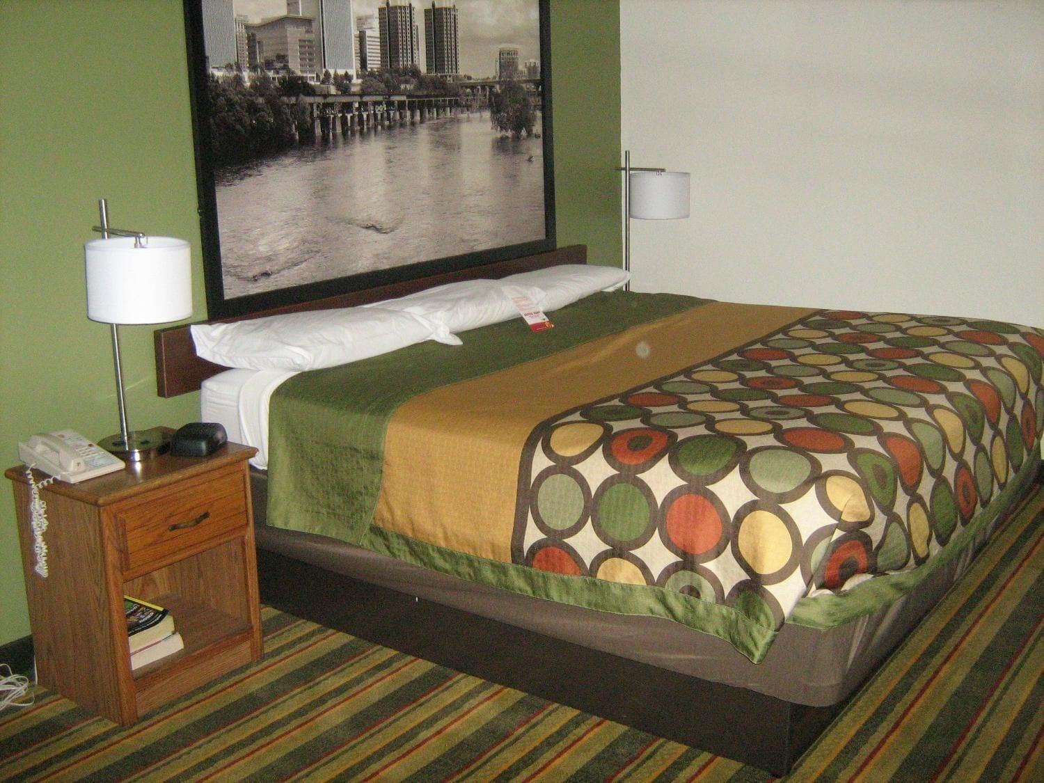 Super 8 By Wyndham Richmond/chamberlayne Rd 3*