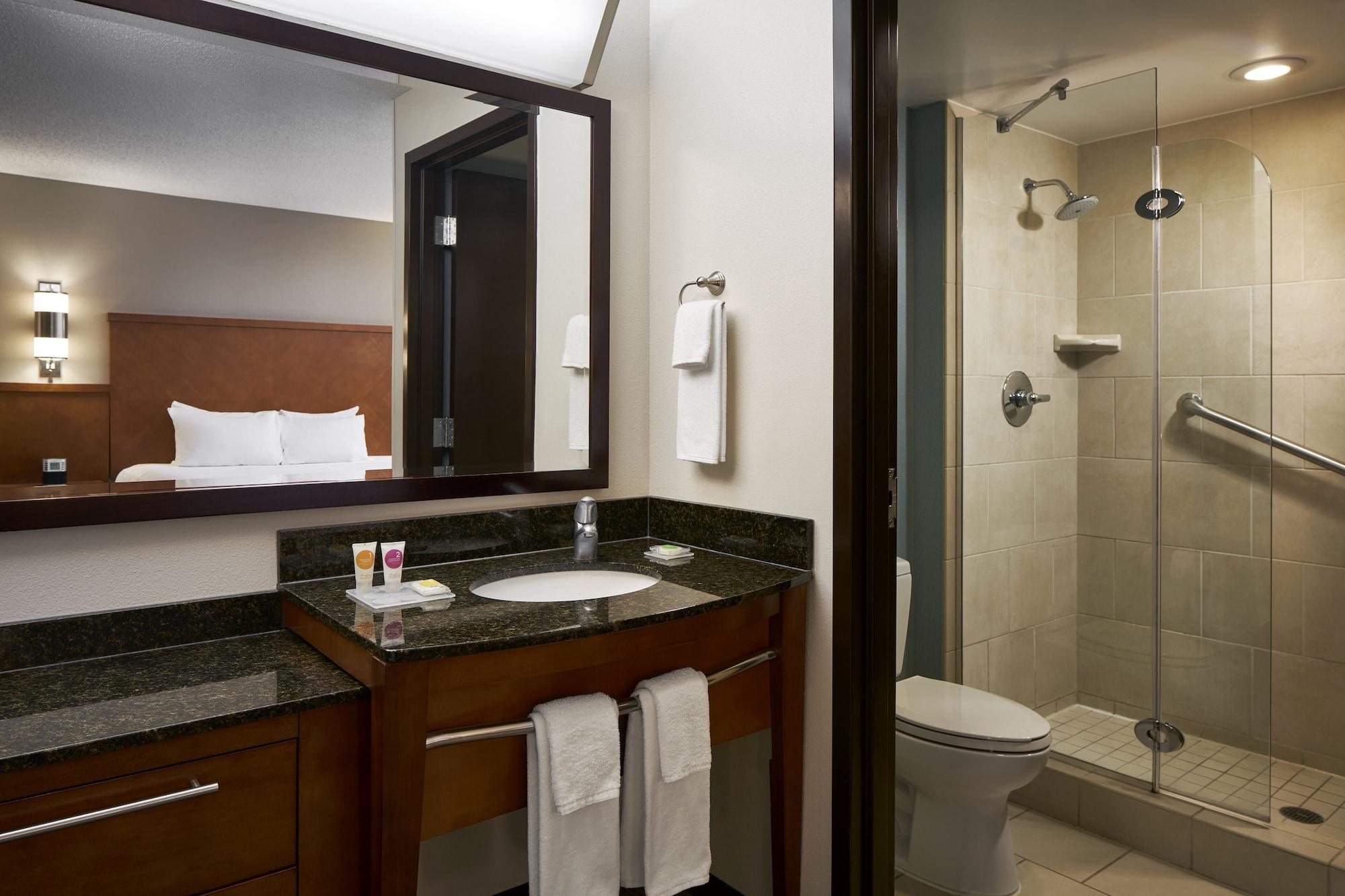 Hyatt Place Airport