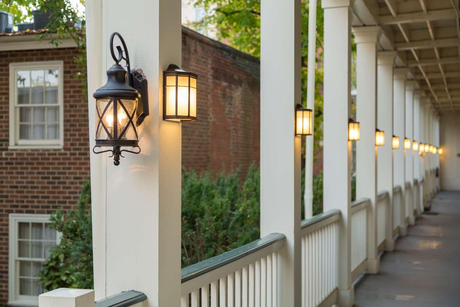 Inn Linden Row