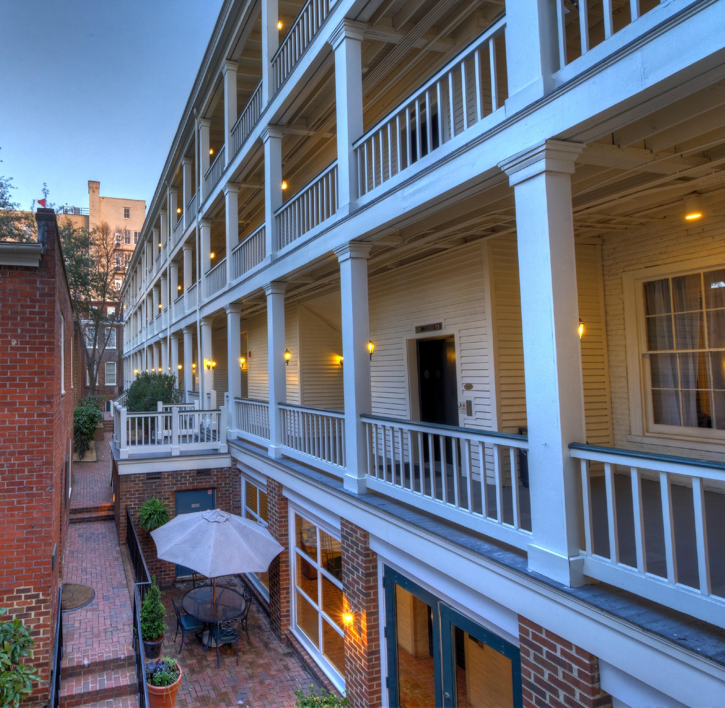 Linden Row Inn 3*