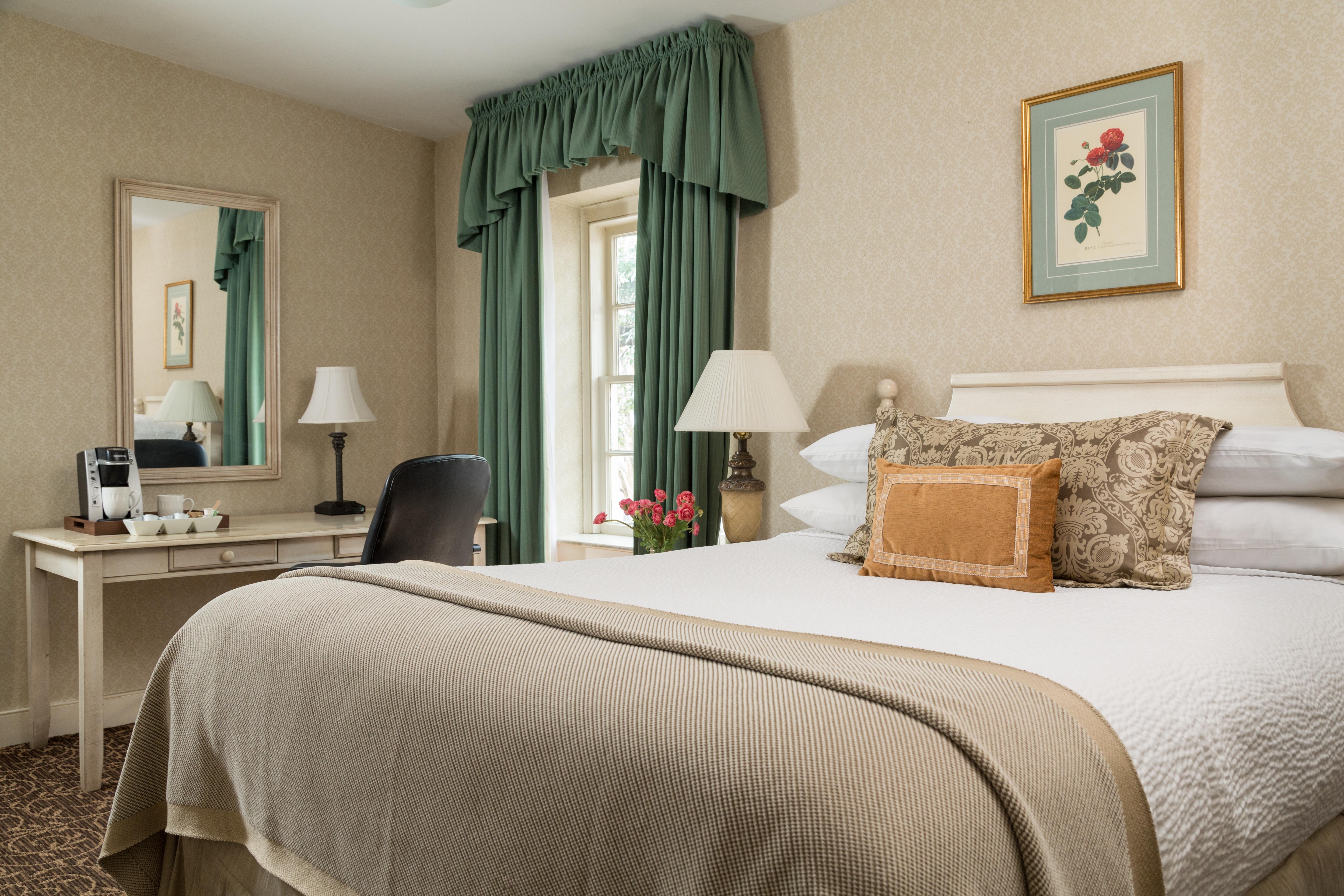 Linden Row Inn 3*