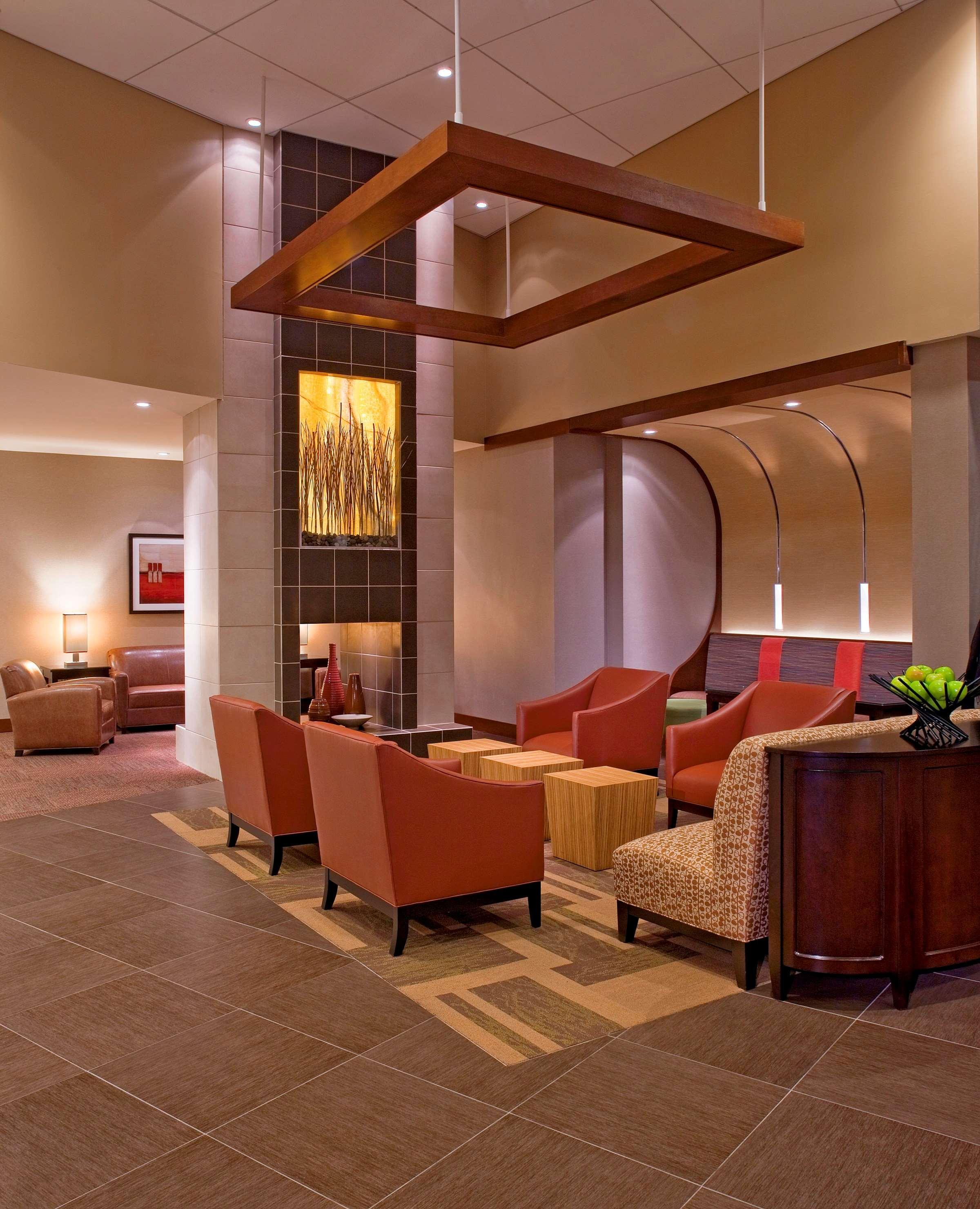 Hyatt Place Airport 3*