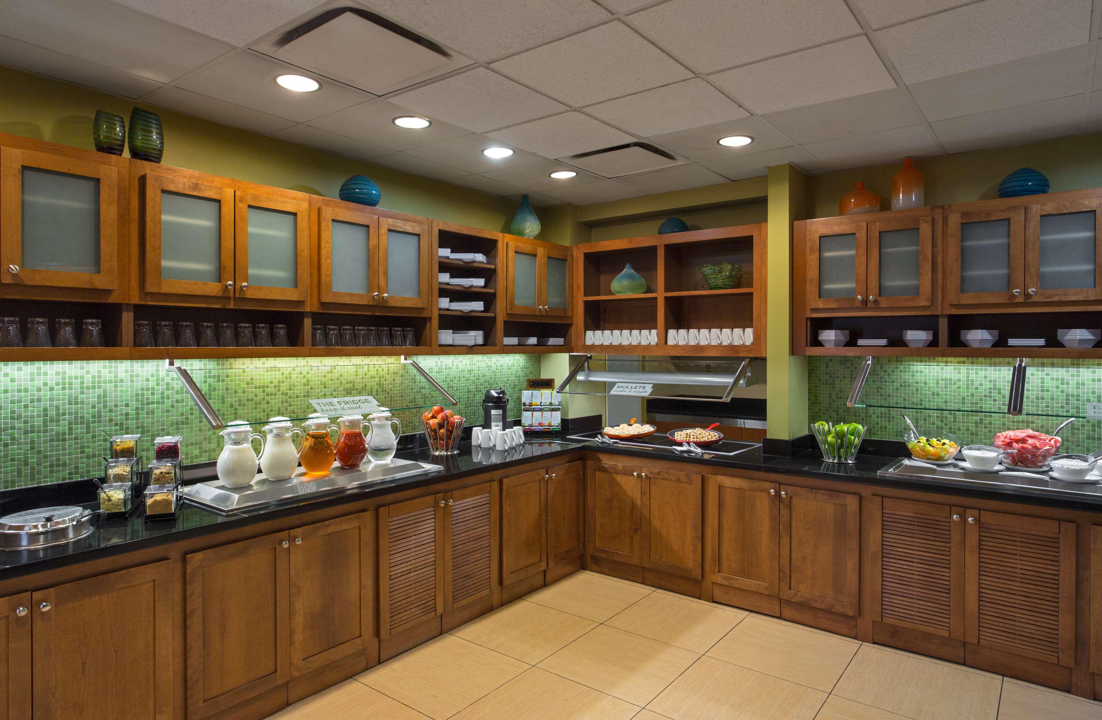 Hotel Hyatt Place Airport 3*
