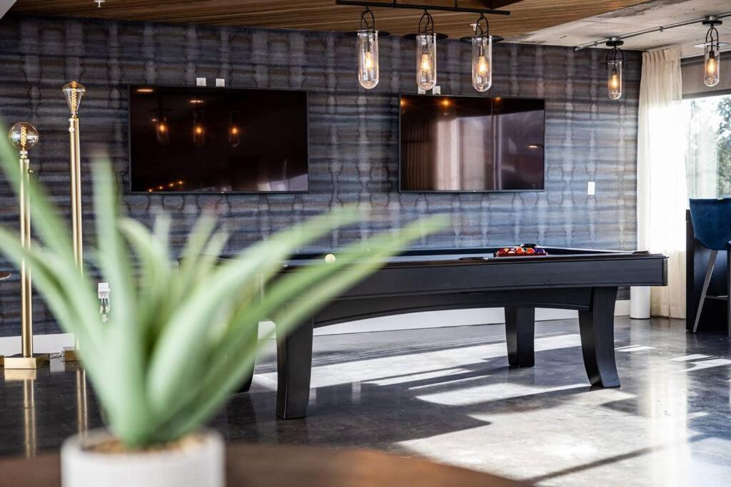Museum District Apt Retreat W/bbq Patio And Pool *