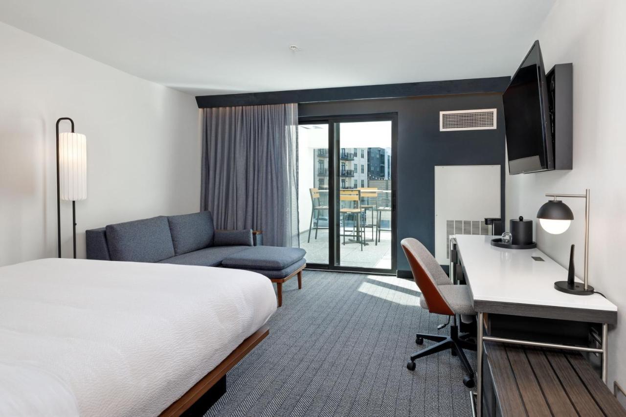Courtyard By Marriott Scott's Addition Hotel