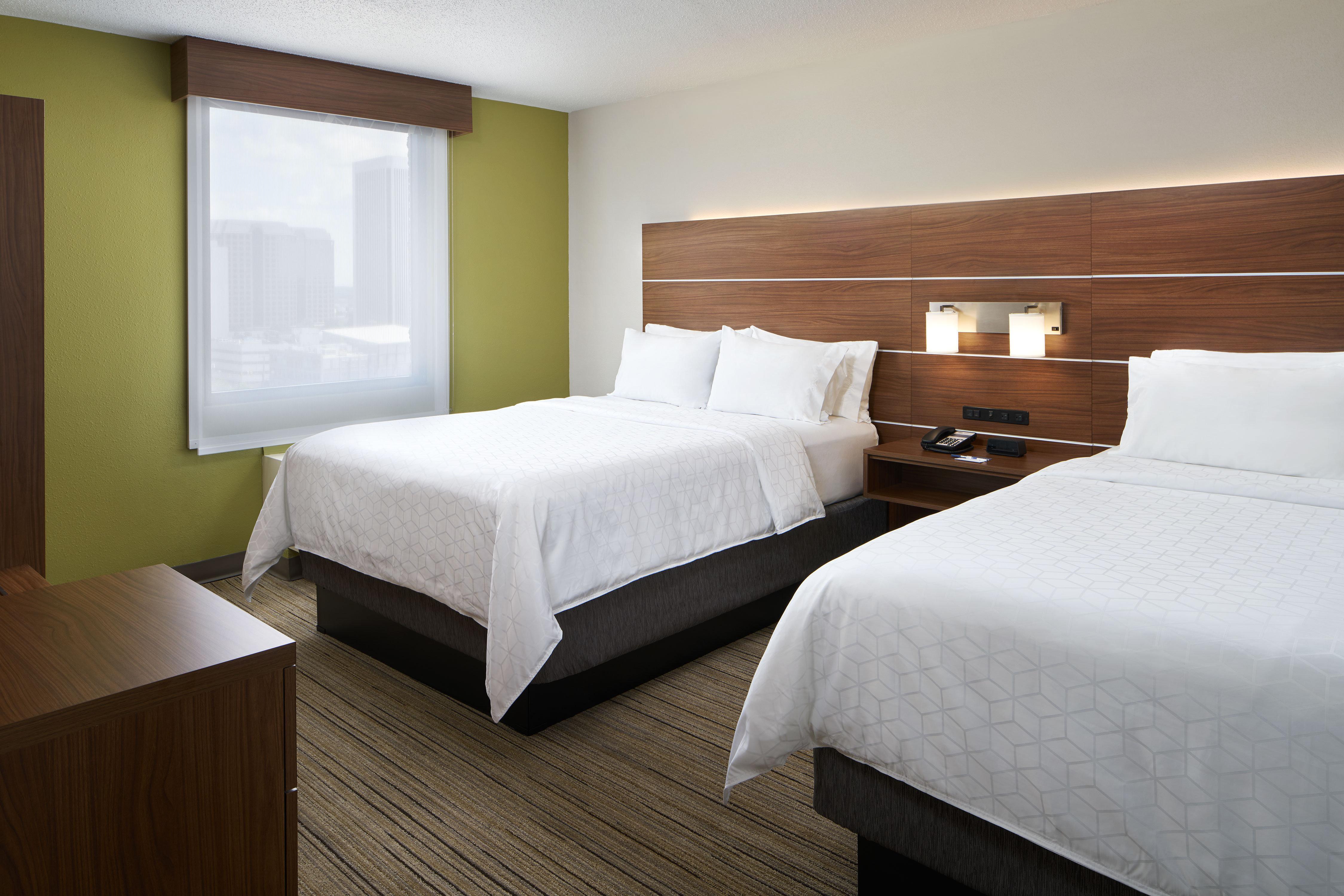 Express - Downtown By Ihg Hotel 2*
