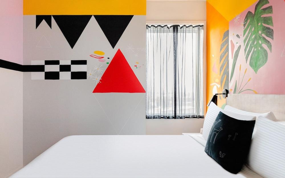 Hotel Quirk 4*