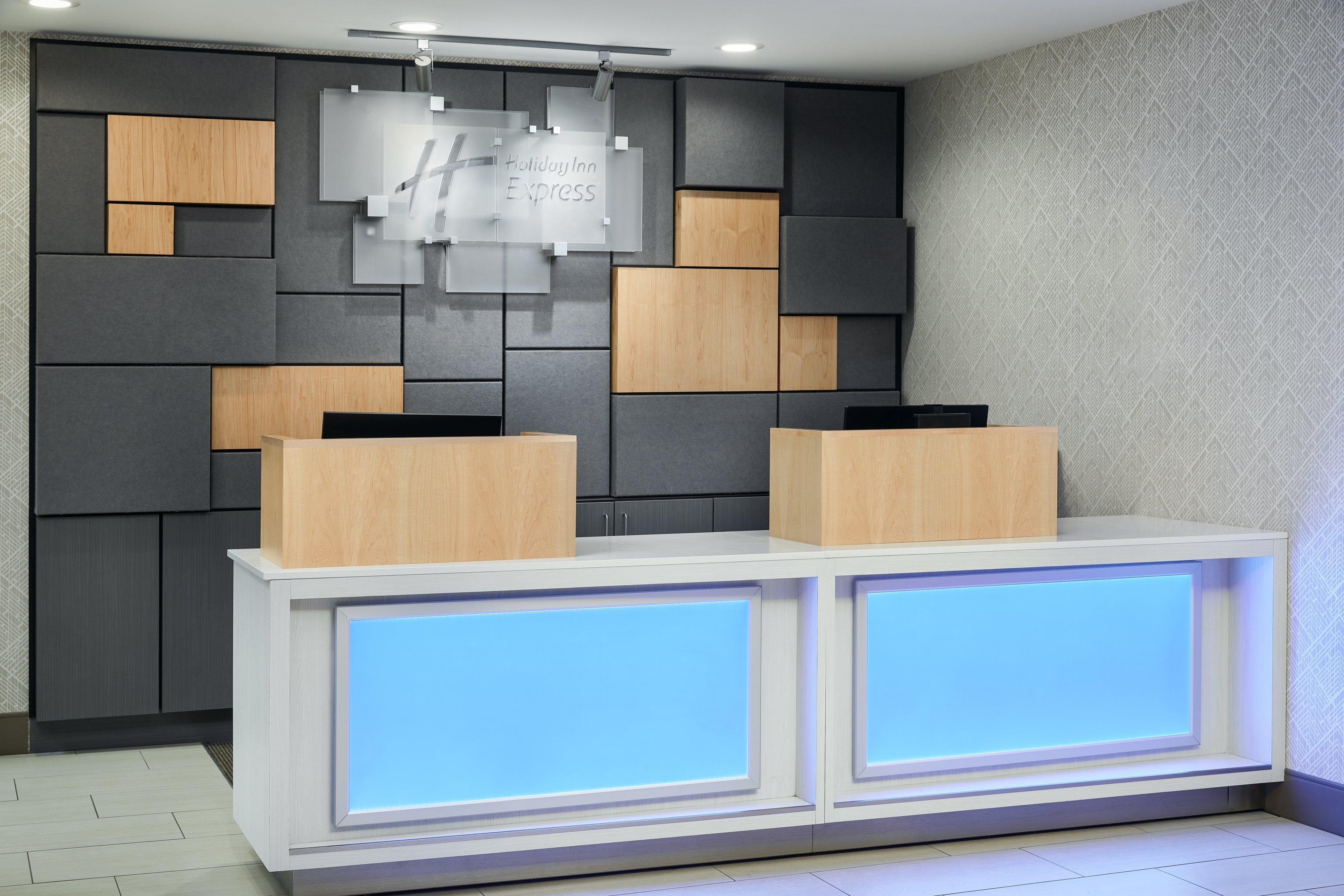 Express - Midtown By Ihg Hotel 3*