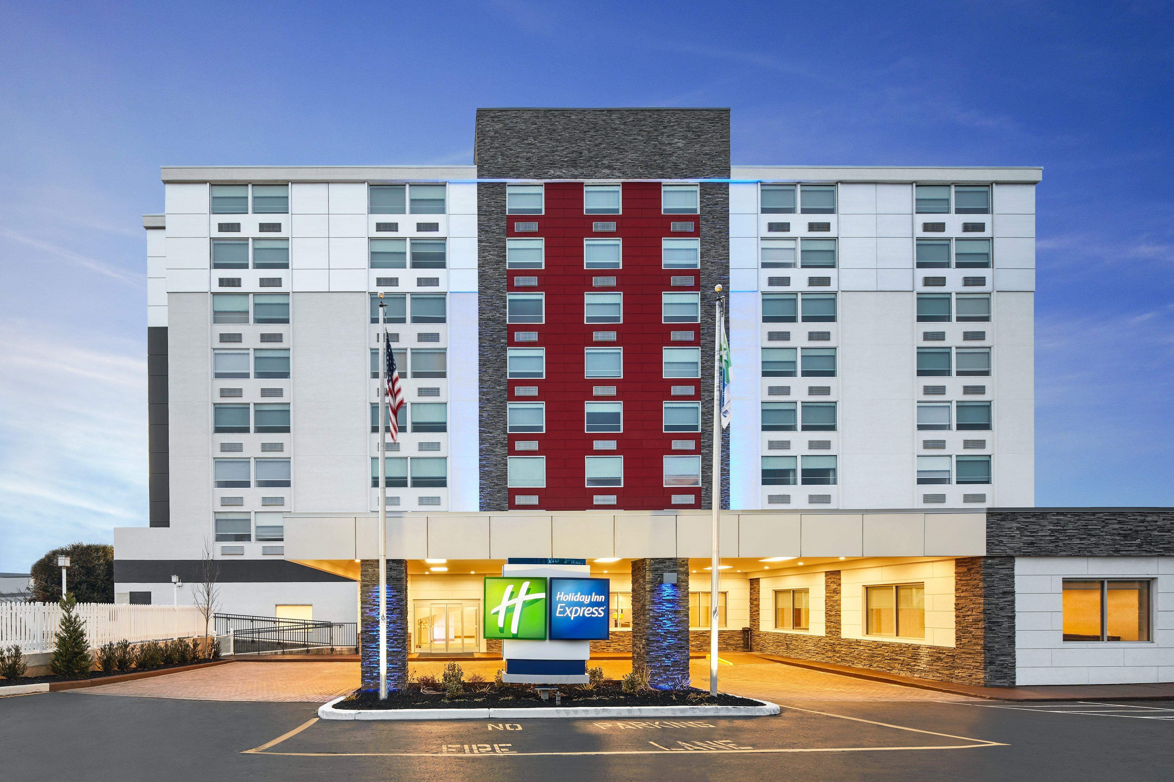 Express - Midtown By Ihg 3*