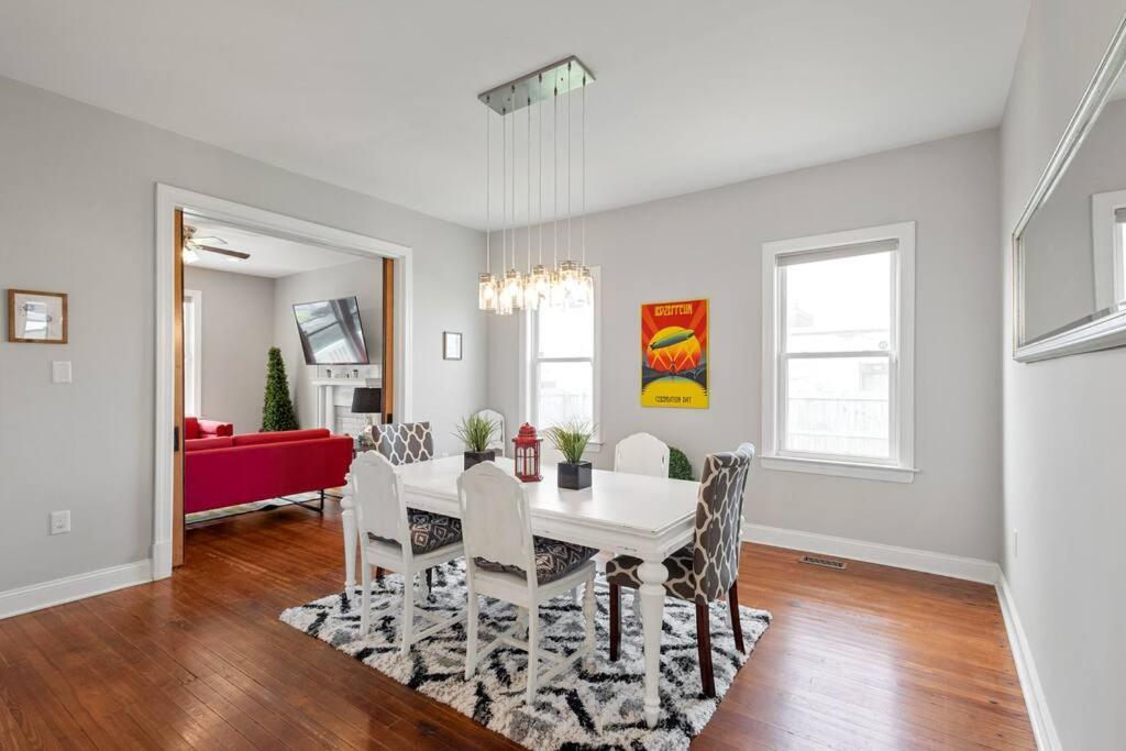 Holiday home Spacious, Vibrant 'n Richmond, Va!