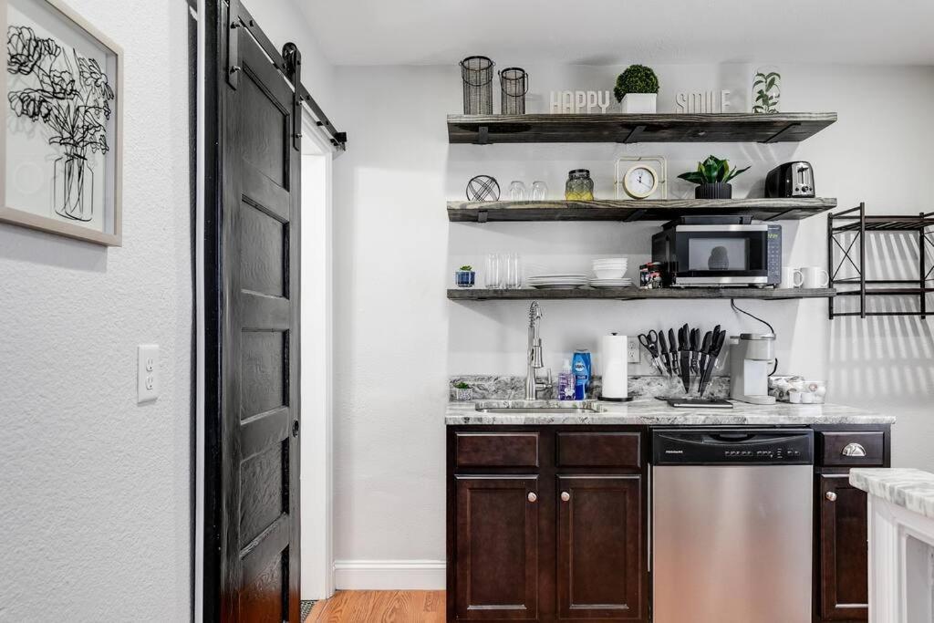 Apartment Charming, Happy 1-bed Oasis: Rva Retreat Awaits! Richmond