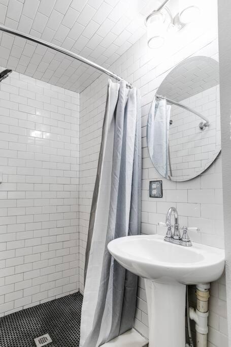 Apartment Charming, Happy 1-bed Oasis: Rva Retreat Awaits! Richmond