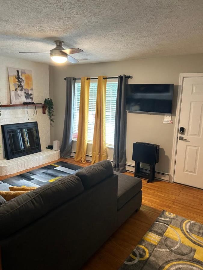 Serene Retreat! 420 Friendly In Designated Area, 3 Minutes To Downtown Villa *