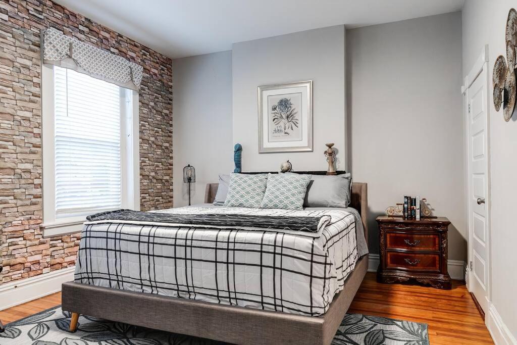 Grand Carytown 5br Fan Fully Fenced * Richmond