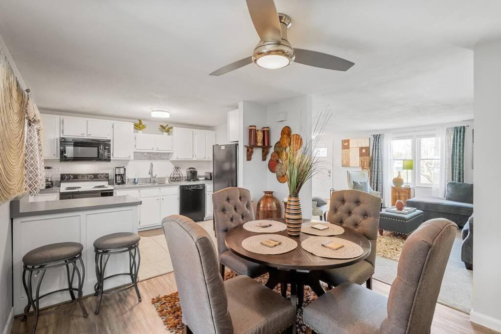 Stylish Haven 11 Minutes From The Airport * Richmond