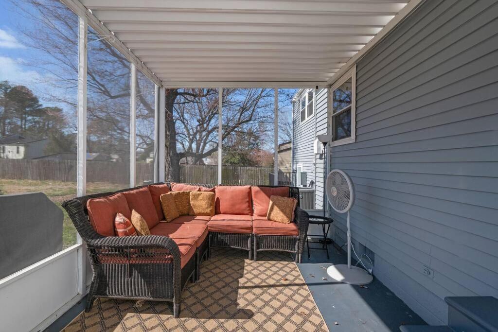 Holiday home Stylish Haven 11 Minutes From The Airport Richmond