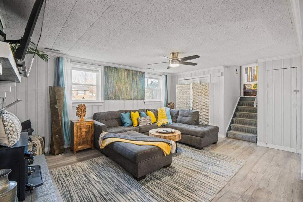 Stylish Haven 11 Minutes From The Airport