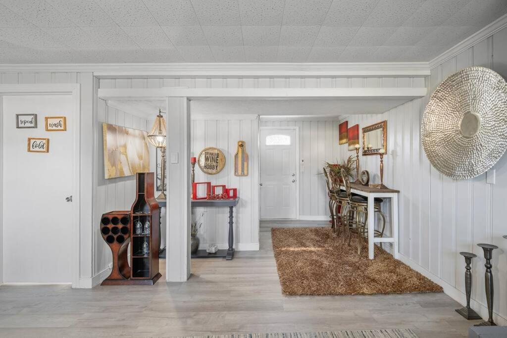 Stylish Haven 11 Minutes From The Airport Holiday home Richmond