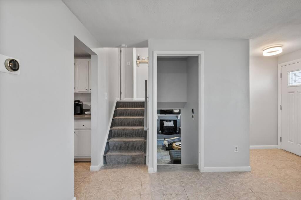 Stylish Haven 11 Minutes From The Airport *