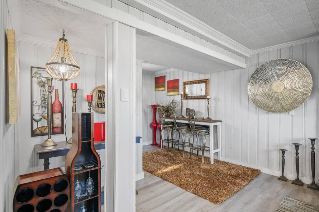 Holiday home Stylish Haven 11 Minutes From The Airport