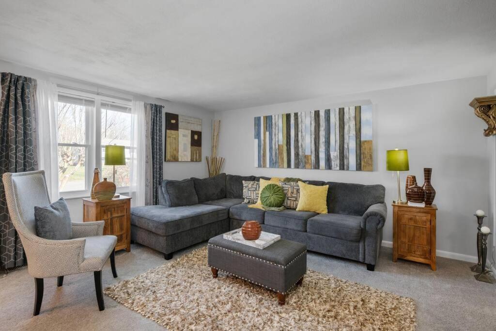 Stylish Haven 11 Minutes From The Airport Holiday home Richmond