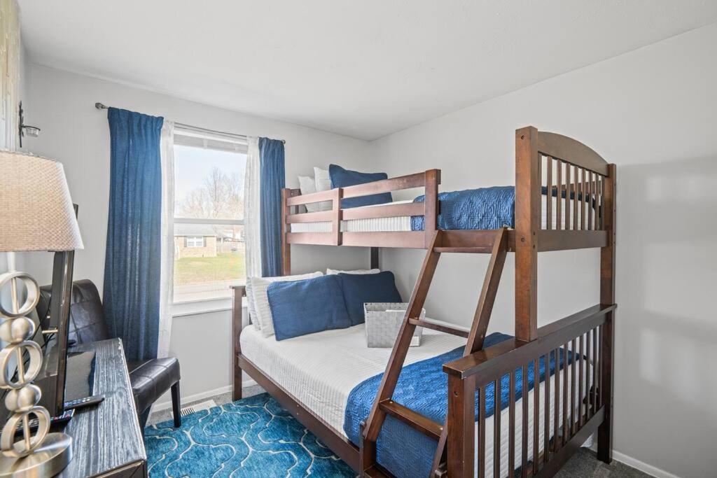 Stylish Haven 11 Minutes From The Airport * Richmond