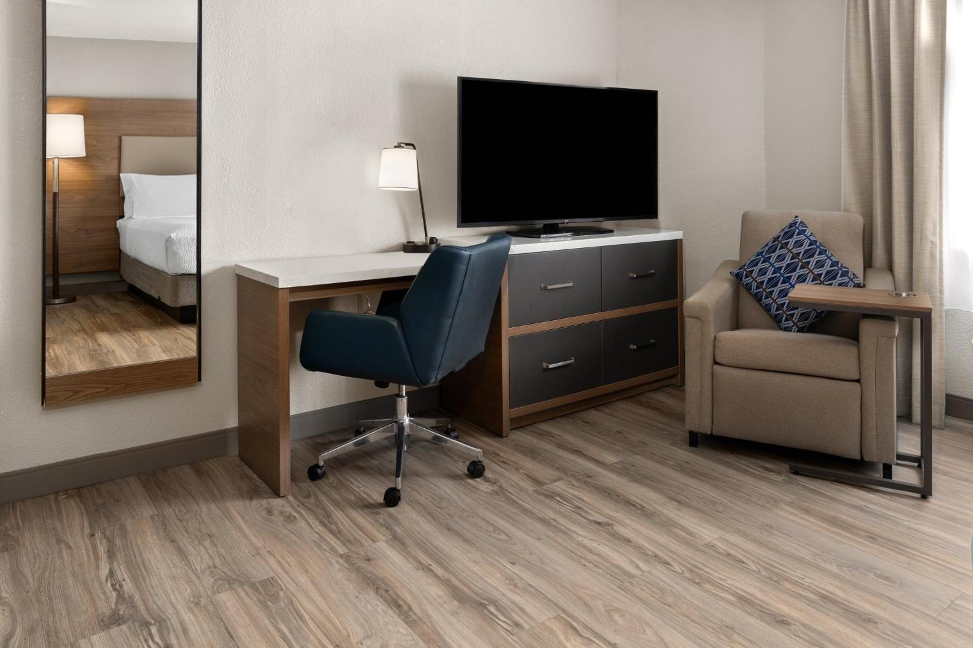 Candlewood - South By Ihg 2*