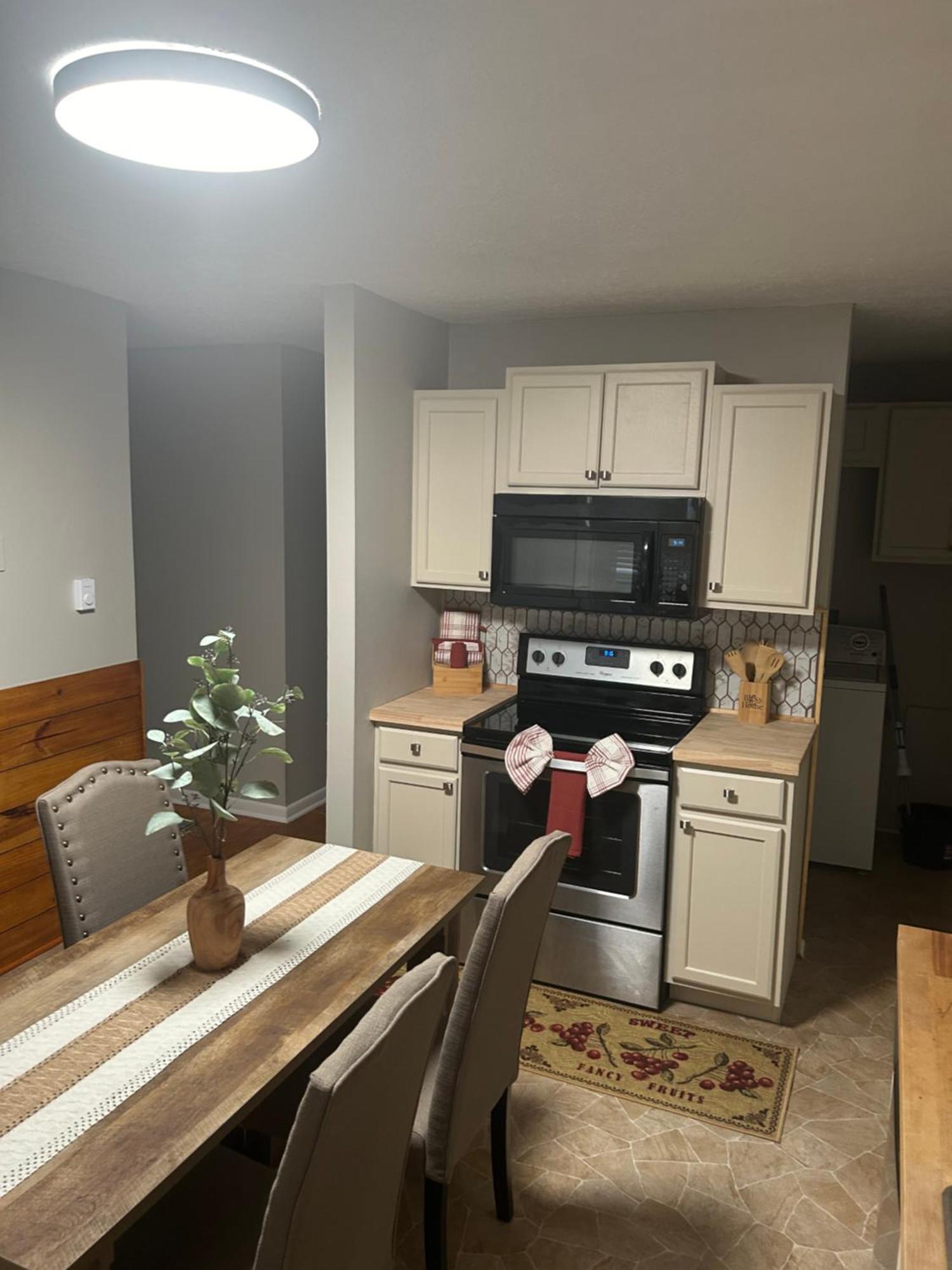 Serene Retreat! 420 Friendly In Designated Area, 3 Minutes To Downtown Richmond