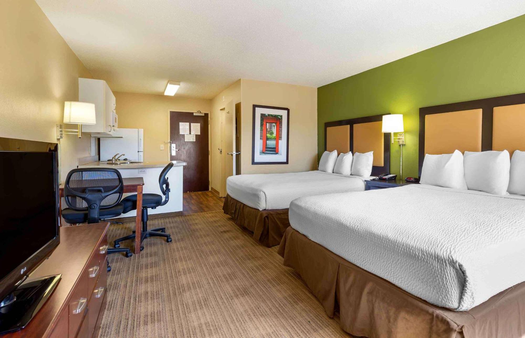 Hotel Extended America - - W Broad Street - Glenside - North Richmond