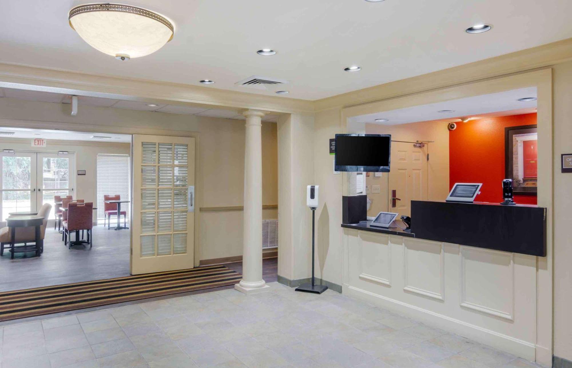 Hotel Extended America - - W Broad Street - Glenside - North Richmond