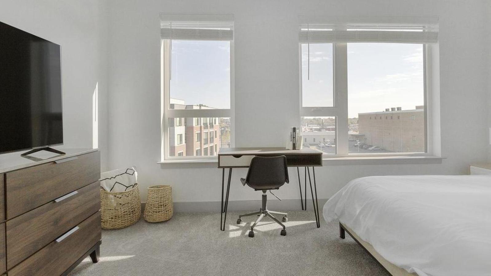 Landing - Modern With Amazing Amenities Apartment Richmond