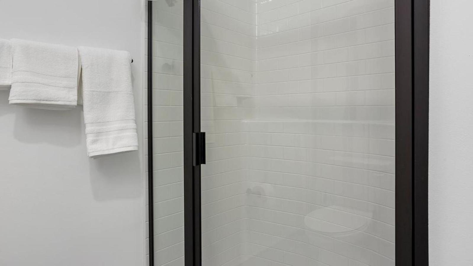 Landing Modern With Amazing Amenities * Richmond